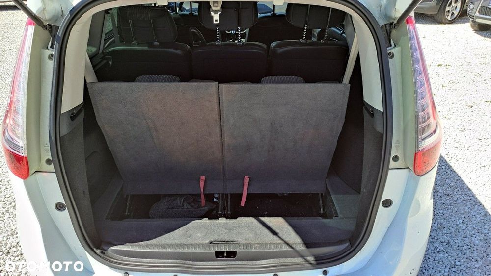 Renault Grand Scenic - 26