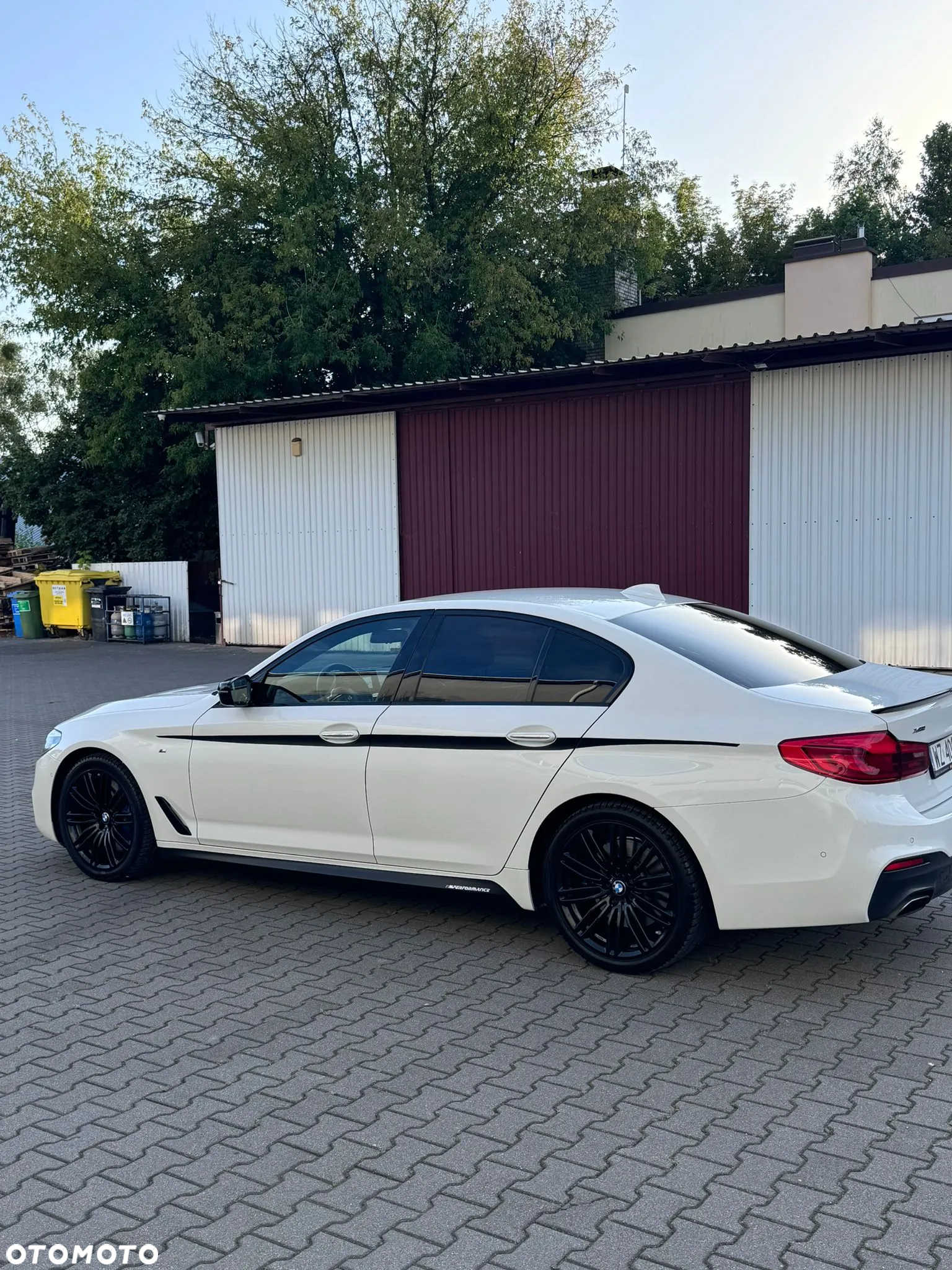 BMW Seria 5 540i xDrive Sport - 28