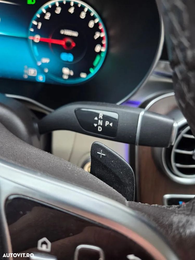 Mercedes-Benz GLC - 9