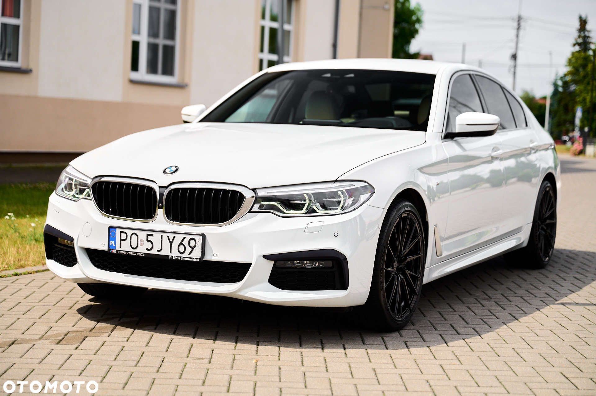 BMW Seria 5 520d xDrive M Sport sport - 9