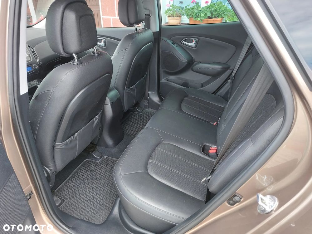 Hyundai ix35 2.0 CRDi Premium 4WD - 18