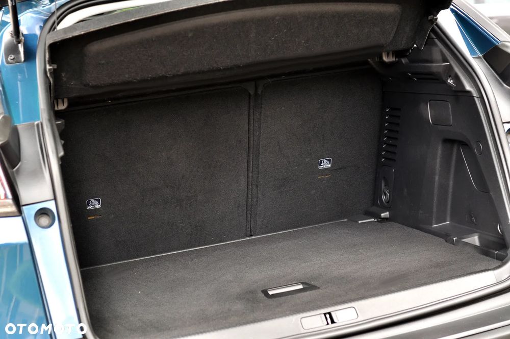 Peugeot 3008 BlueHDi 130 Stop & Start Active Business-Paket - 38