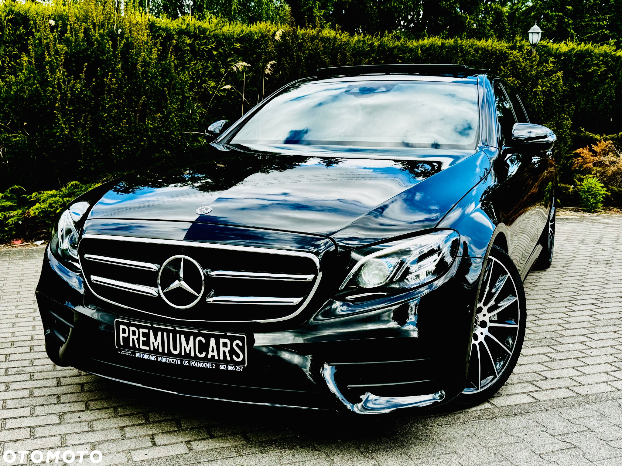 Mercedes-Benz Klasa E 350 9G-TRONIC AMG Line - 2