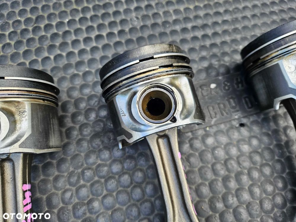 Tłok Tłoki 059AB BHS Korbowód Korba Panewki 2.7 TDI V6 Audi A6 C6 - 6