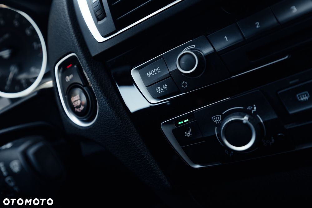 BMW Seria 1 118i Sport Line - 19