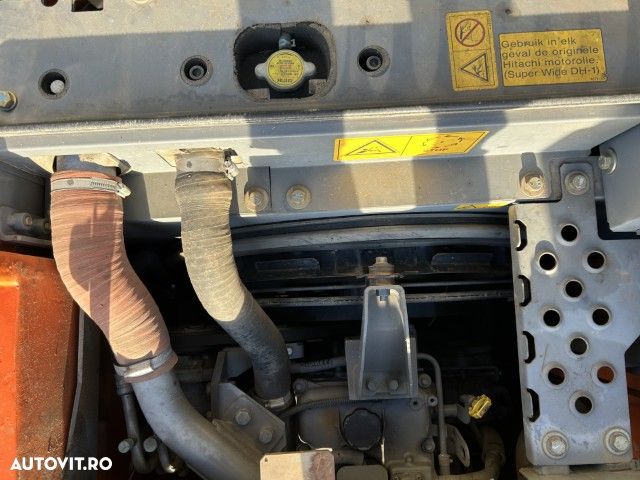Hitachi ZX 135 US-3 - 13
