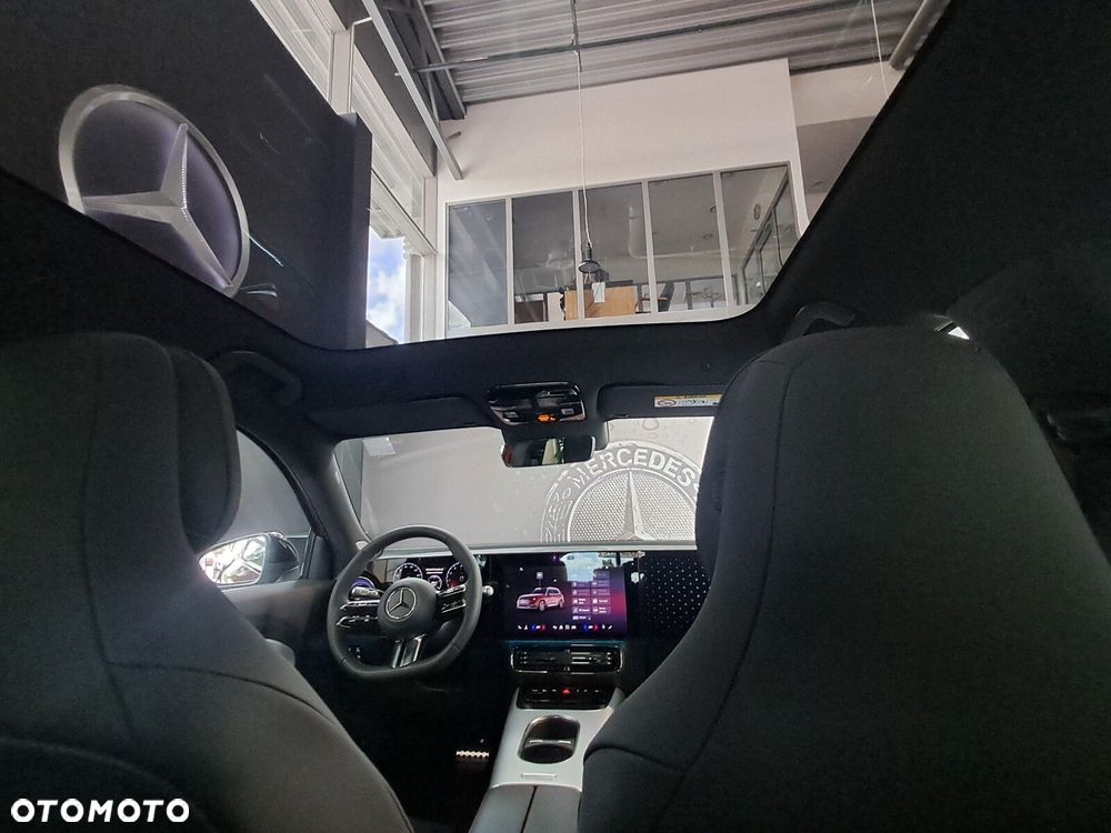 Mercedes-Benz GLB - 41