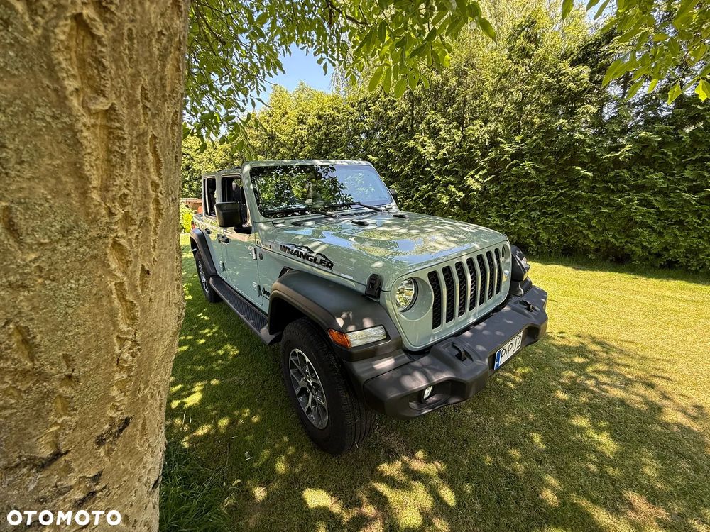 Jeep Wrangler - 8