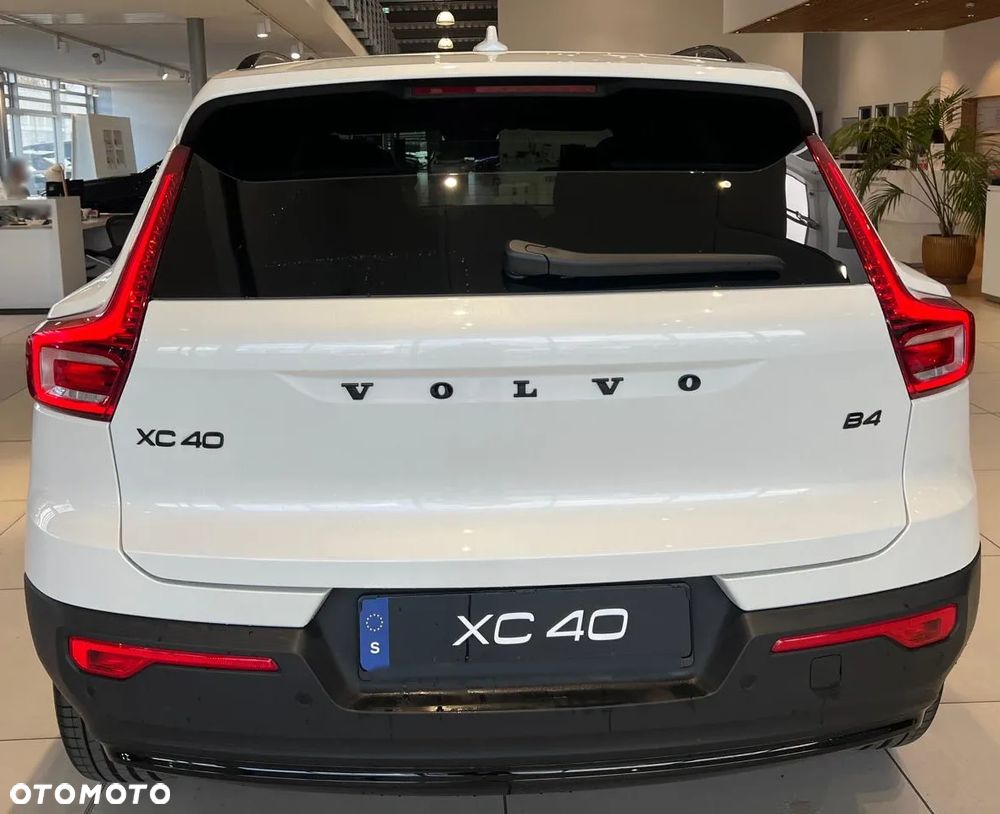 Volvo XC 40 B4 AWD Ultimate Dark - 9