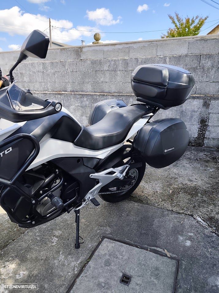 CF Moto 650GT - 8