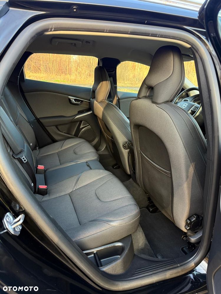 Volvo V40 Cross Country D2 - 11