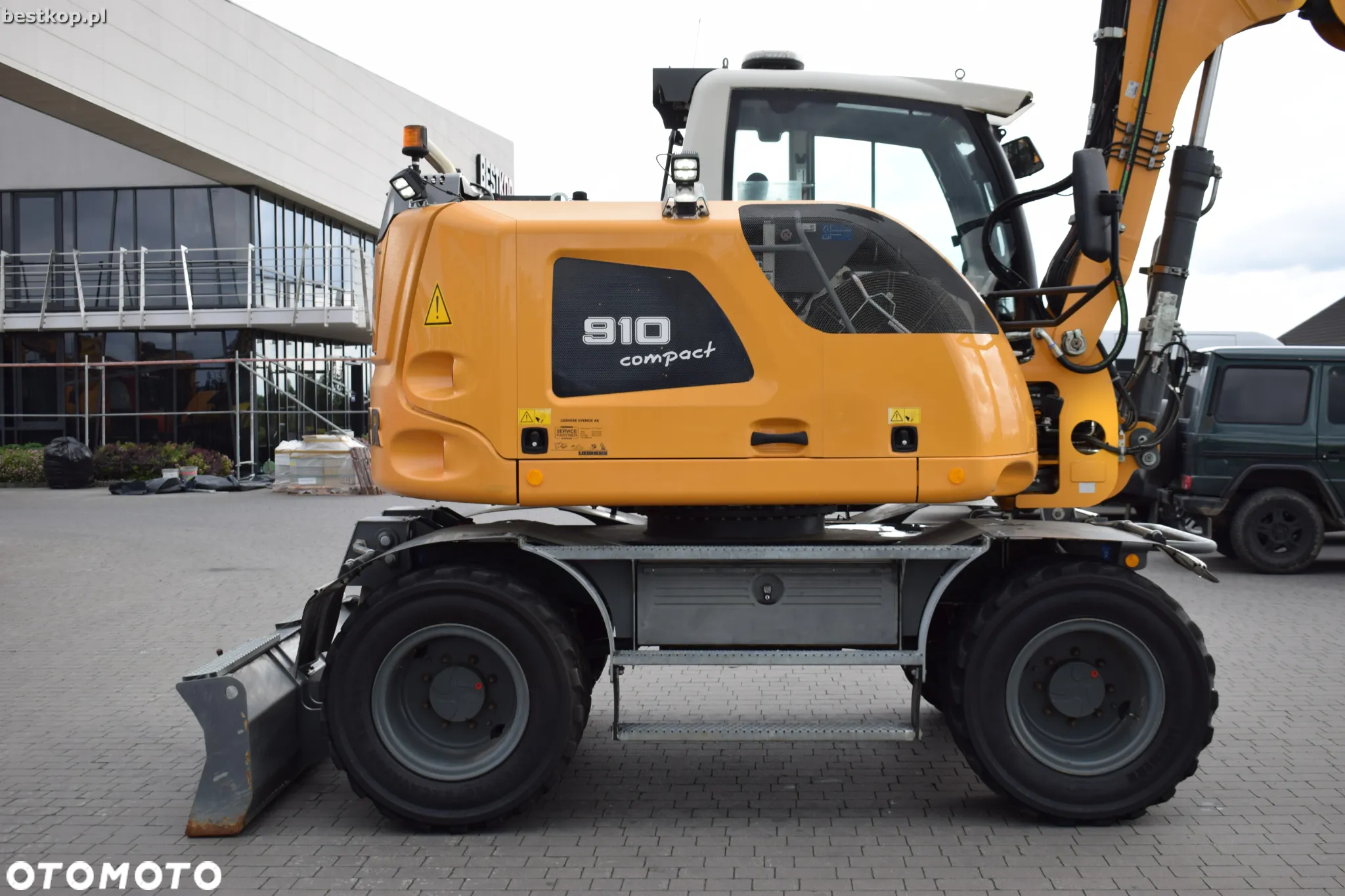 Liebherr A910 Compact Litronic - 4