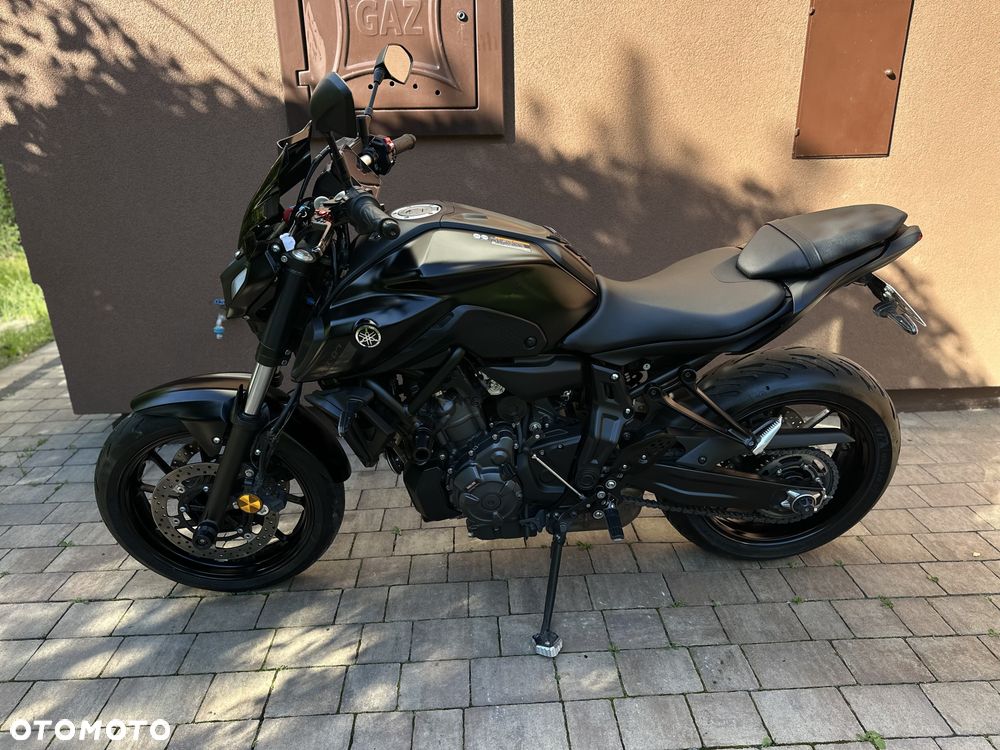 Yamaha MT - 18