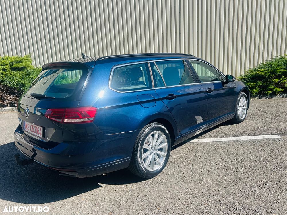 Volkswagen Passat 2.0 TDI DSG Comfortline - 18