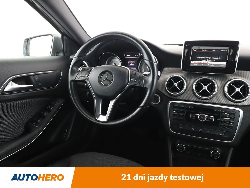 Mercedes-Benz GLA - 13