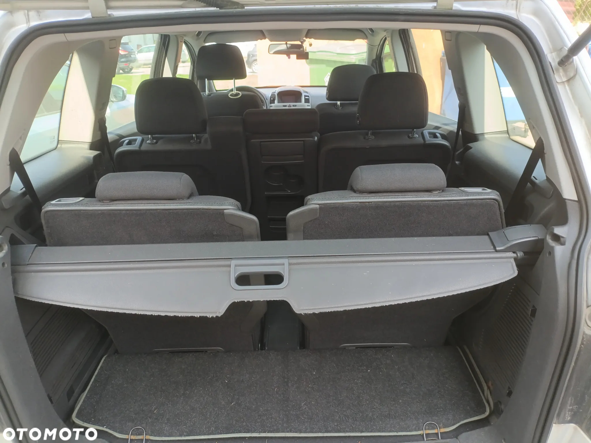 Opel Zafira 1.9 CDTI - 11