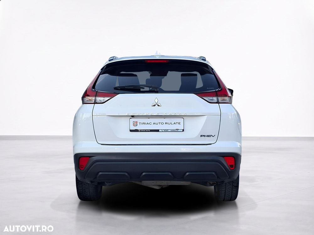 Mitsubishi Eclipse-Cross - 6