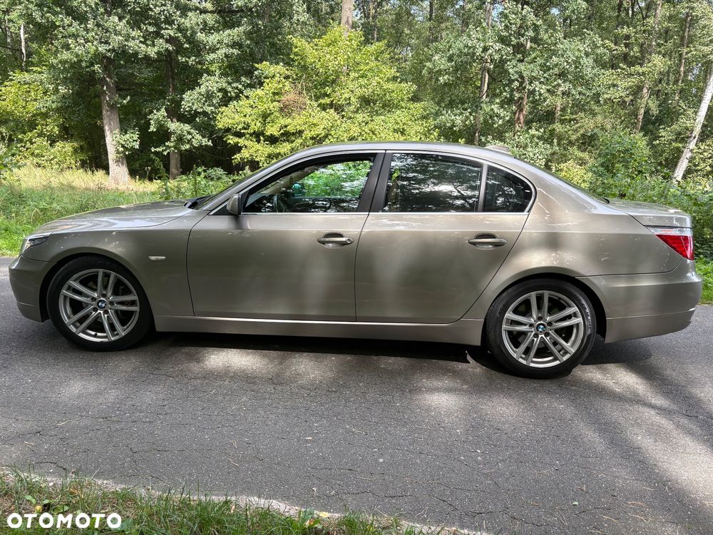 BMW 5 Series 2009 photo 5