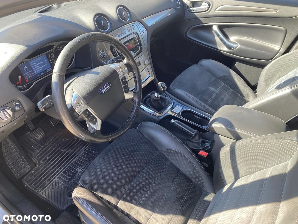 Ford Mondeo 2.0 TDCi Titanium - 28