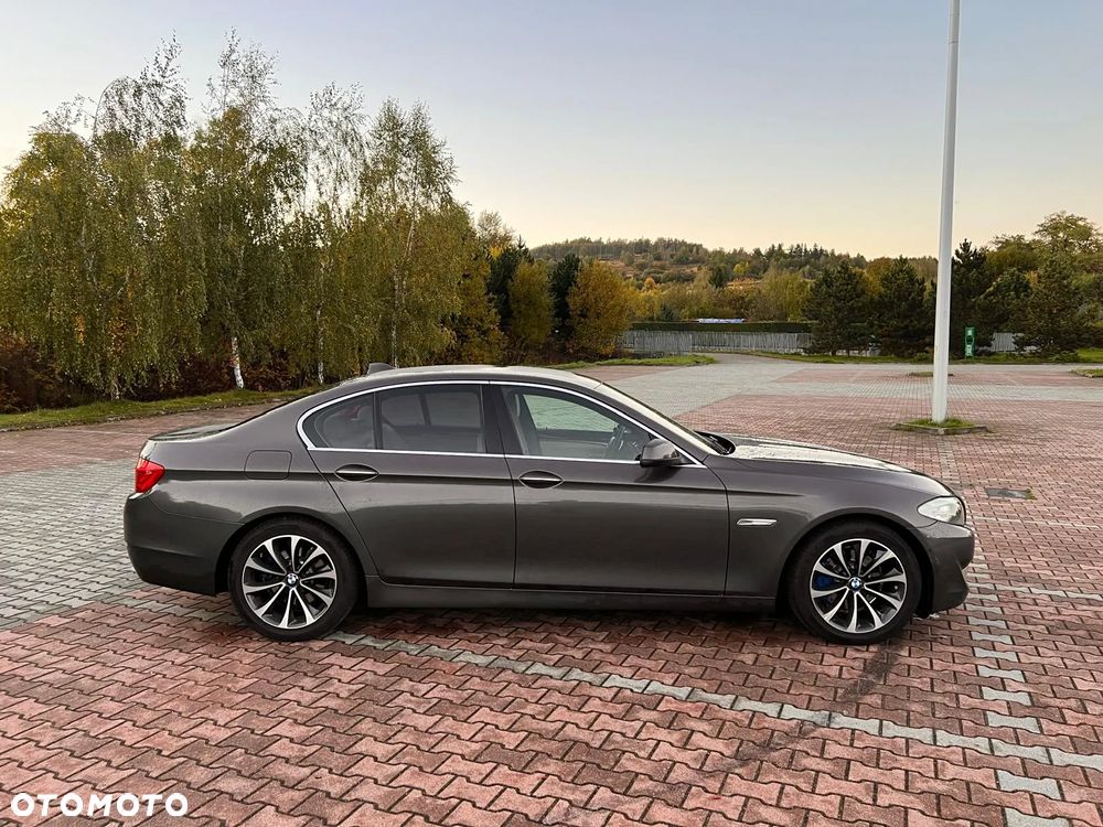 BMW Seria 5 520d - 3
