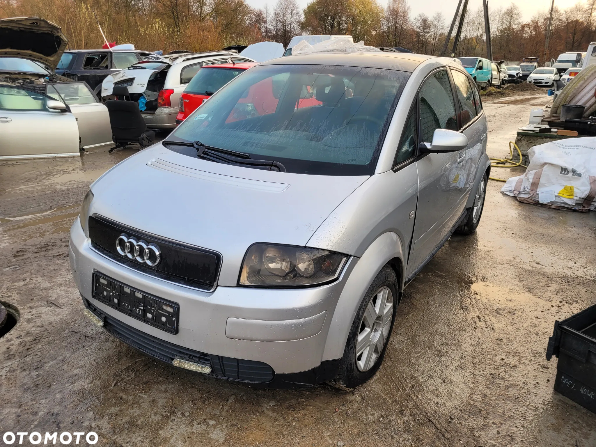 audi a2 maska zderzak lampa grill błotnik drzwi zbiornik paliwa szyba lusterko klamka klapa - 2