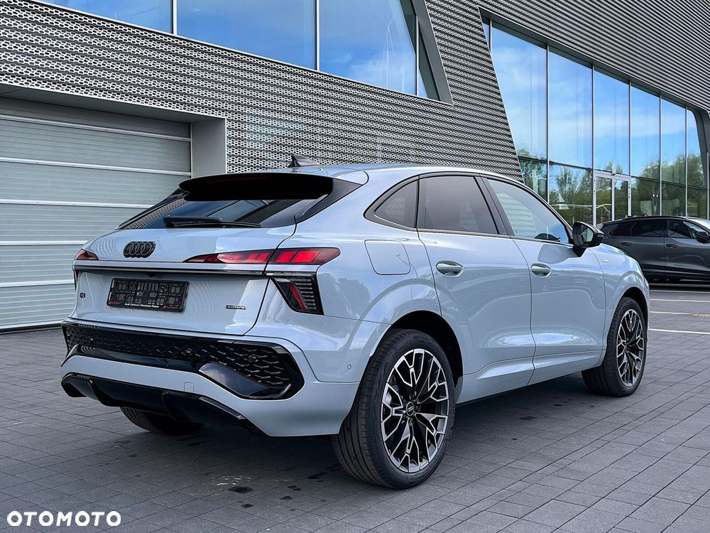 Audi Q3 Sportback - 10