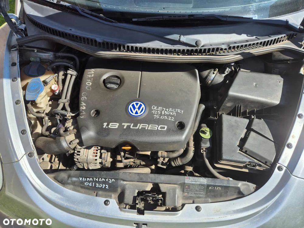 Volkswagen New Beetle 1.8T - 8