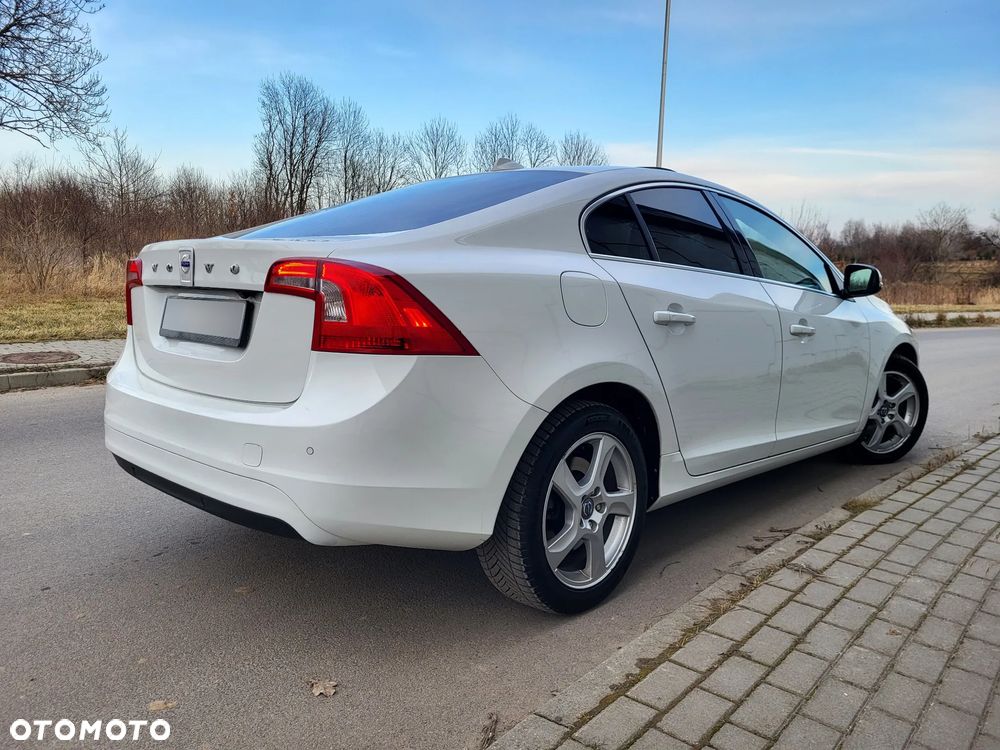 Volvo S60 - 4