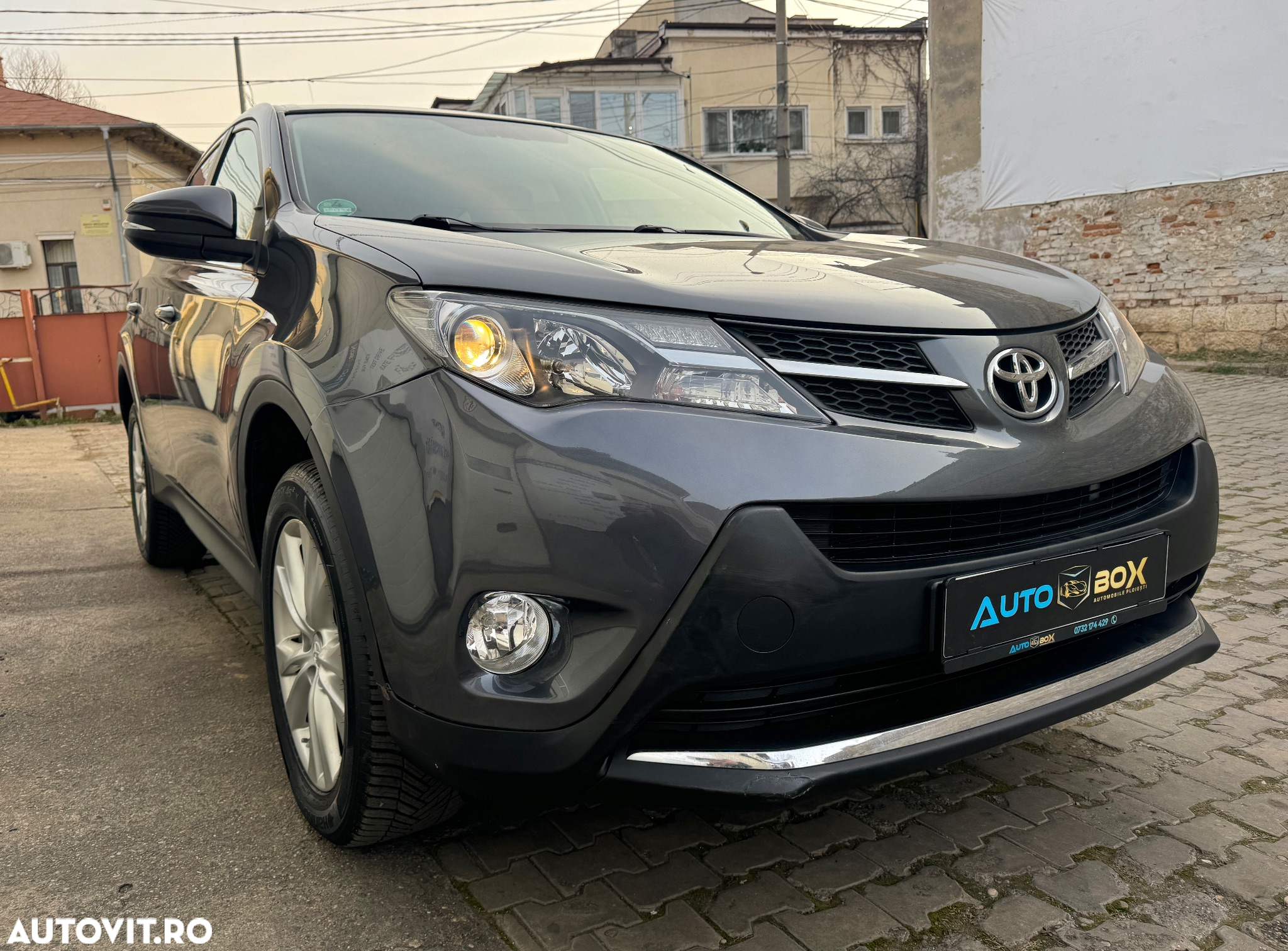 Toyota RAV4 2.2 D-4D 4x4 Edition S - 12