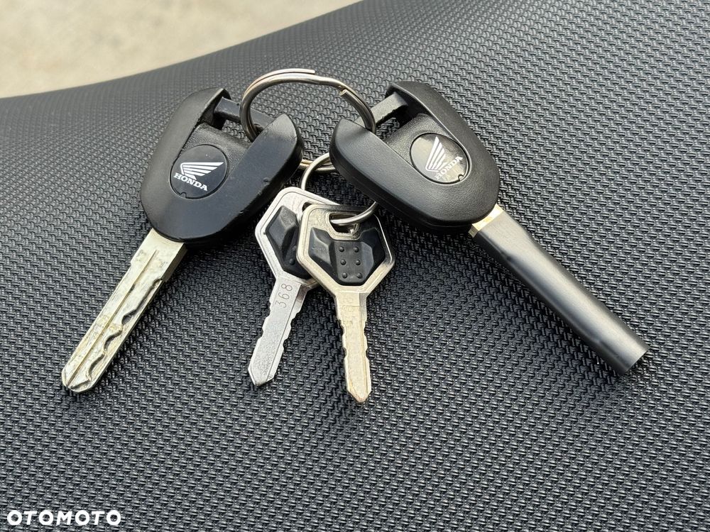 Honda CB - 22