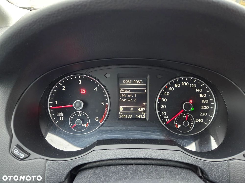 Volkswagen Sharan 2.0 TDI DSG Blue Motion Match - 26