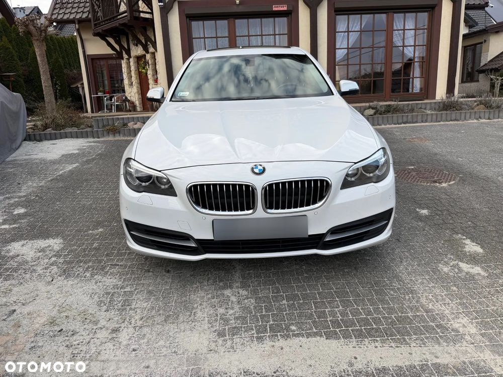 BMW Seria 5 528i Luxury Line - 7