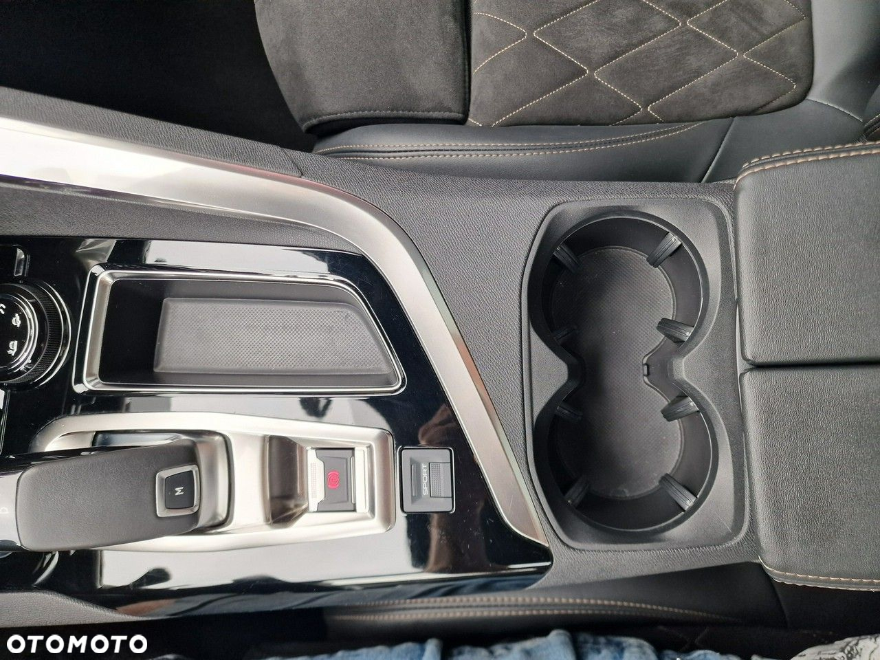 Peugeot 3008 2.0 BlueHDi GT S&S EAT8 - 35