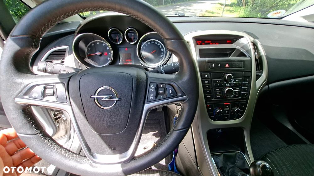 Opel Astra 1.4 Turbo Innovation - 29