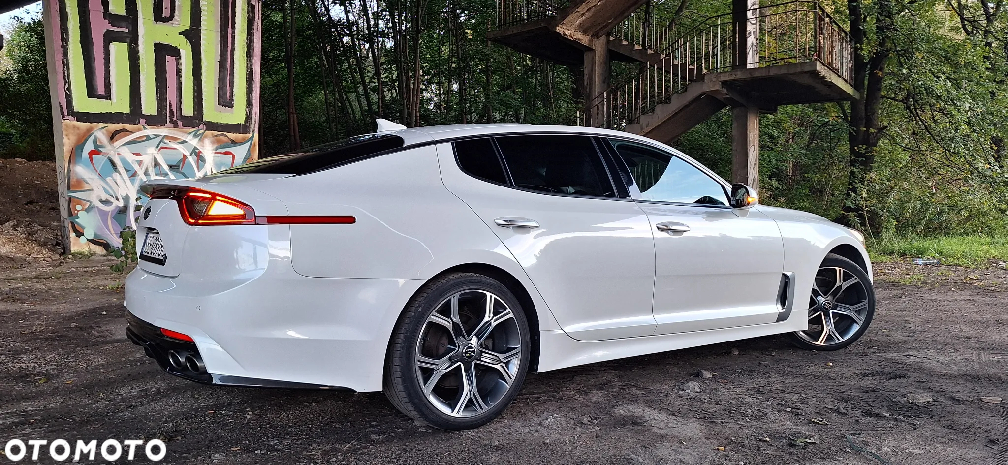 Kia Stinger - 5