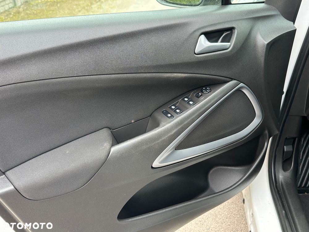 Opel Crossland X - 9