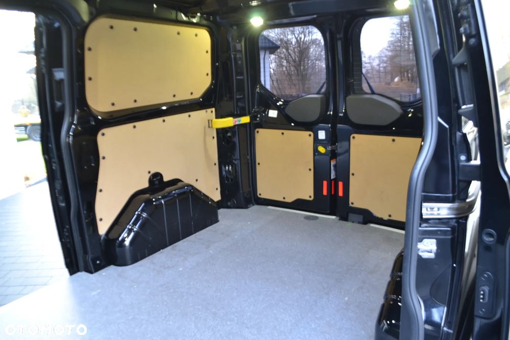 Ford TRANSIT CUSTOM SPORT - 30