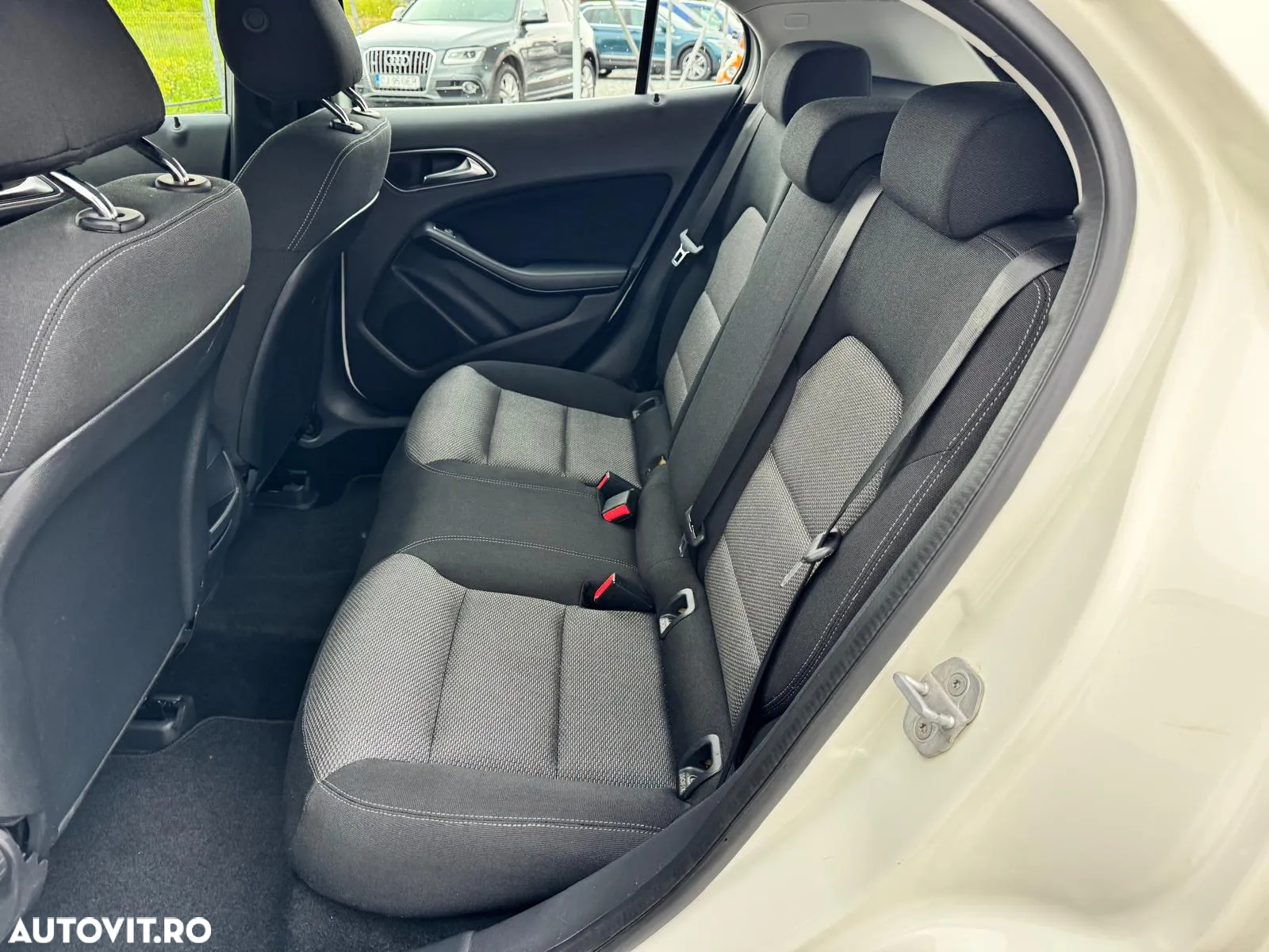 Mercedes-Benz GLA 200 d 4MATIC Aut. - 17