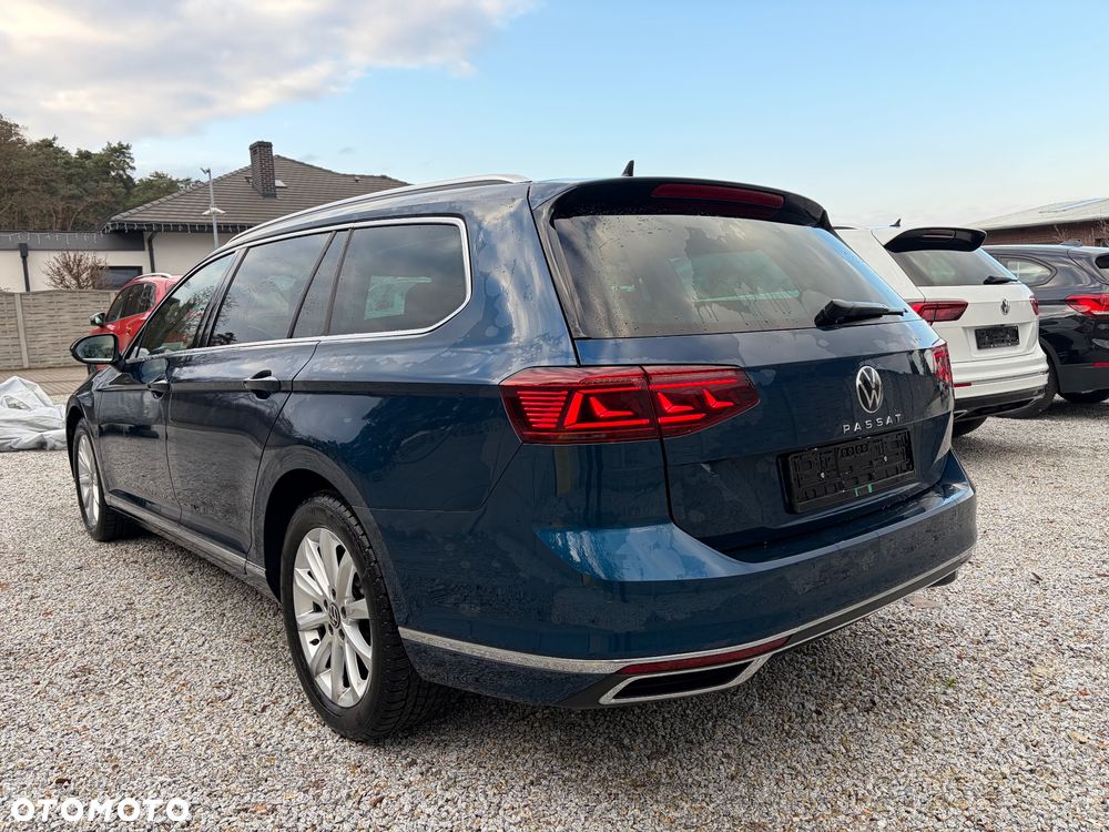 Volkswagen Passat 2.0 TDI EVO Elegance DSG - 4