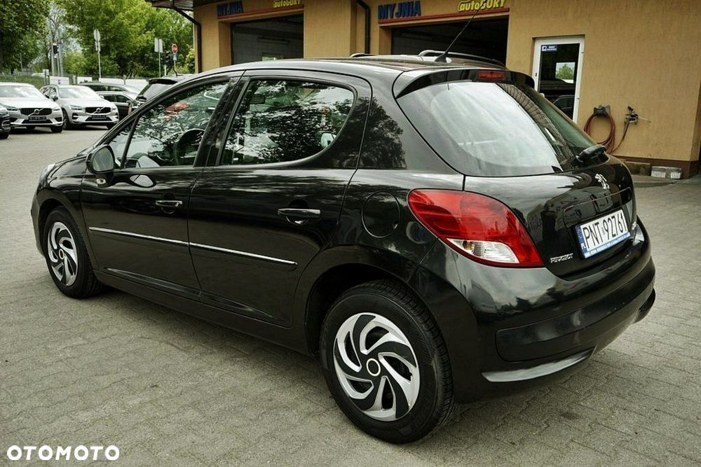 Peugeot 207 - 3