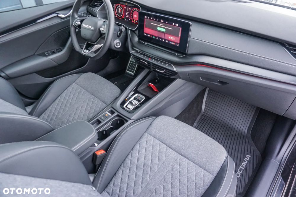 Skoda Octavia 2.0 TSI Sportline 4x4 DSG - 32