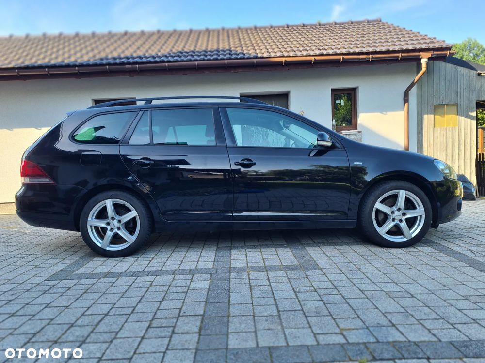 Volkswagen Golf 2.0 TDI DPF BlueMotion Technology MATCH - 3
