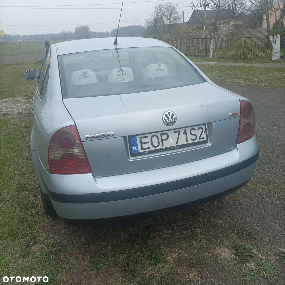Volkswagen Passat 1.9 TDI Basis - 1