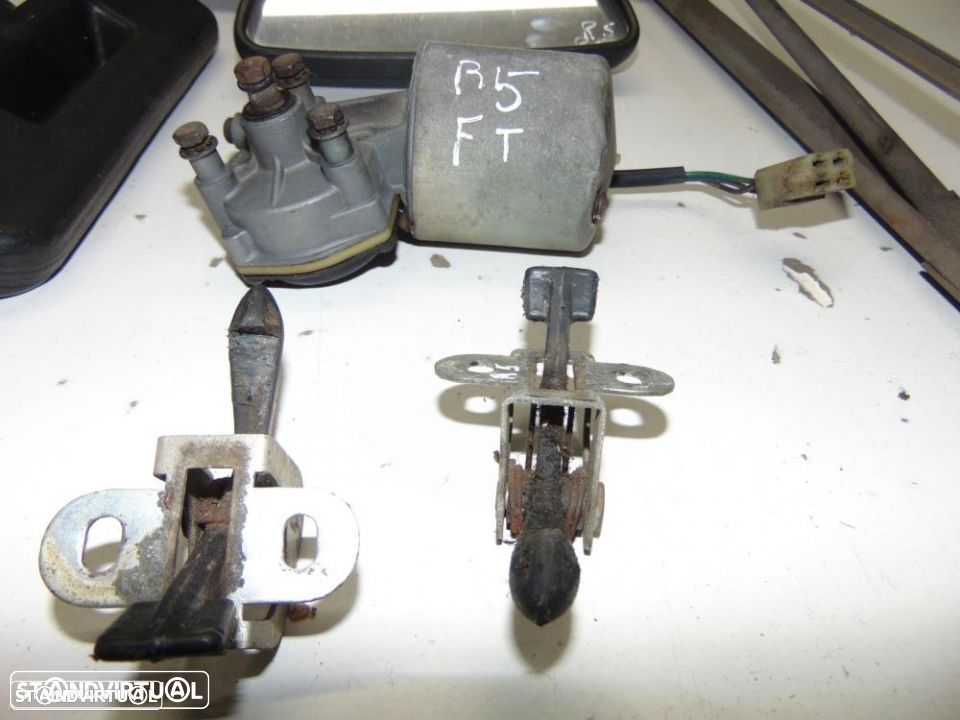 Renault 5 1º modelo tenho todas as peças deste carro - 3