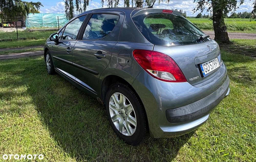 Peugeot 207 1.4 16V Trendy - 5