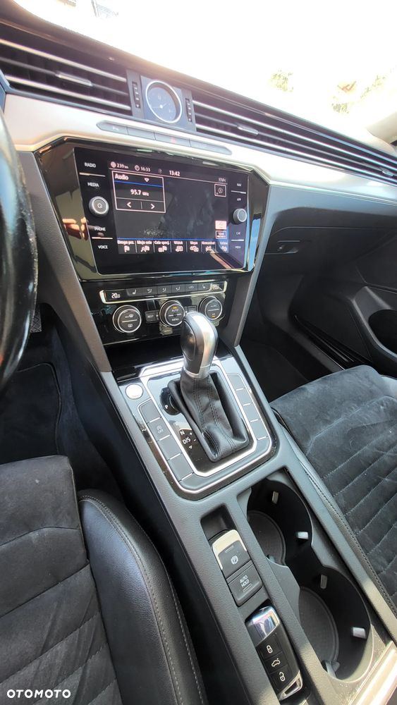 Volkswagen Passat 2.0 TDI BMT Highline DSG - 16