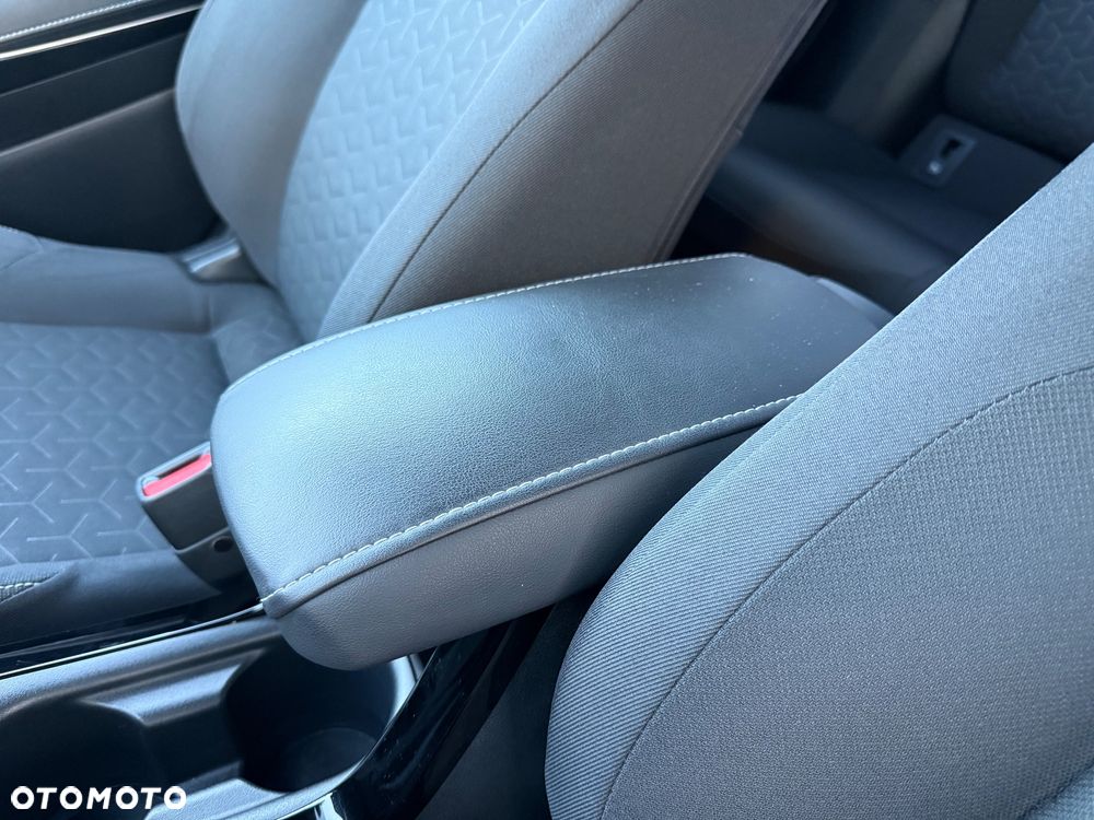 Toyota Corolla - 10