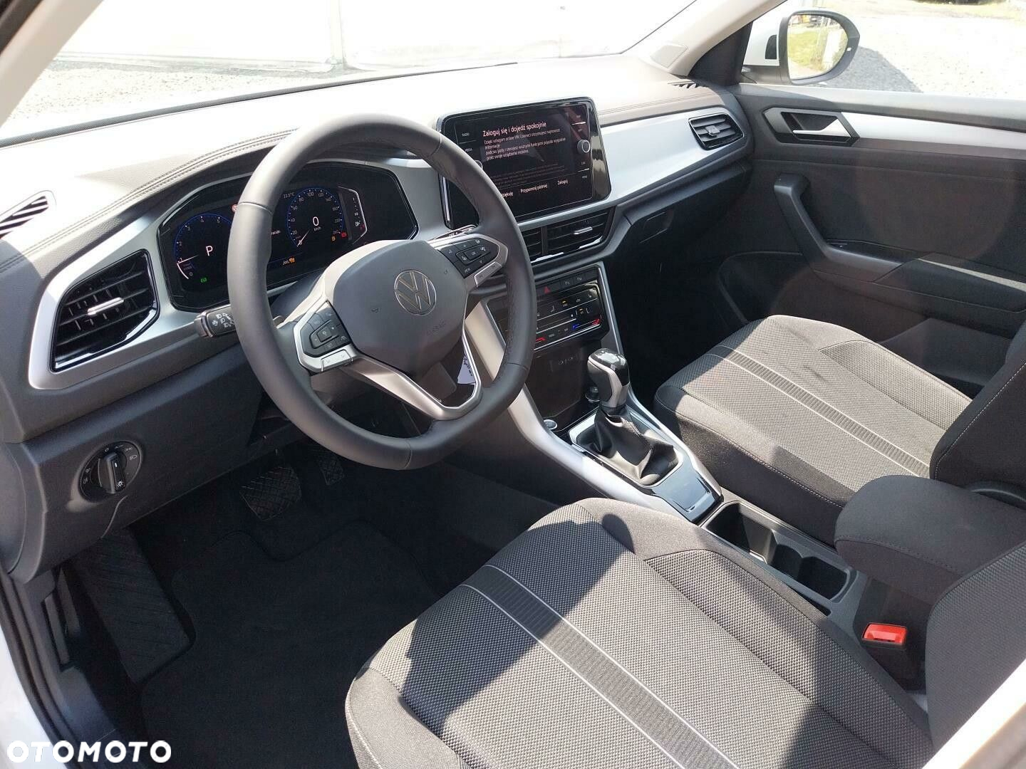 Volkswagen T-Roc - 11