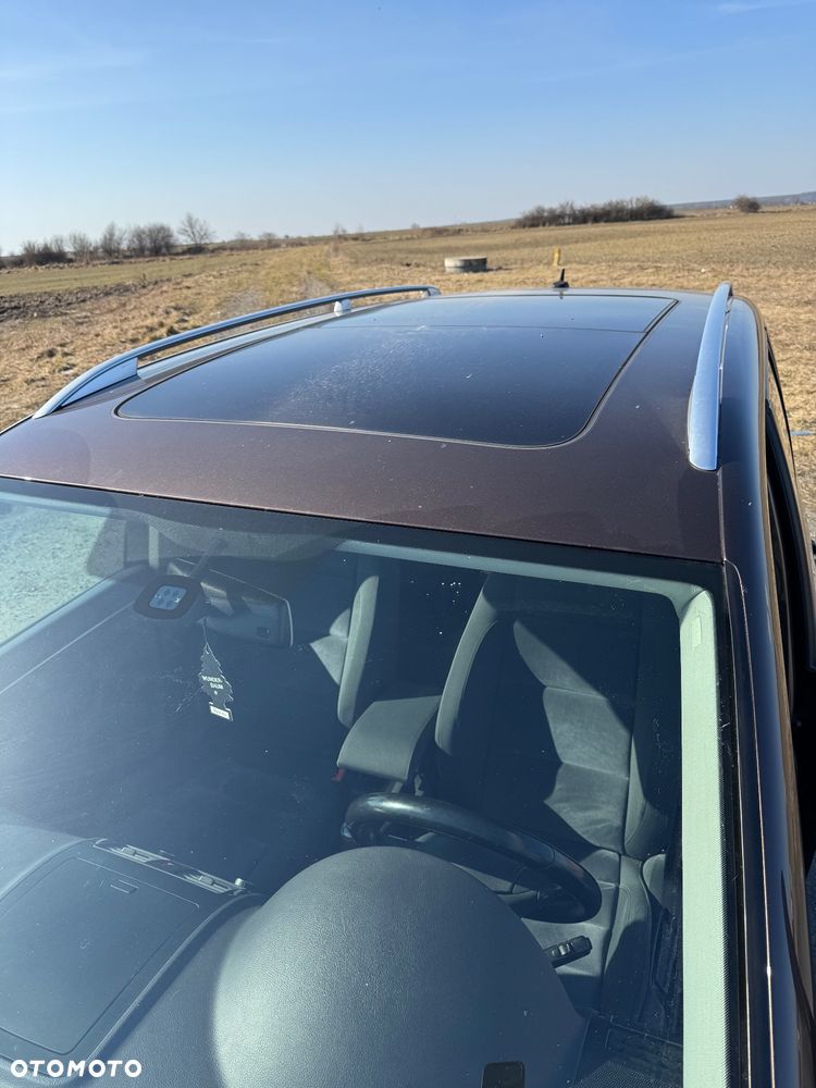 Volkswagen Touran 1.6 TDI DPF BlueMot Comfortline - 17