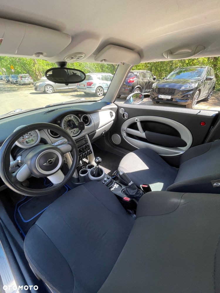 MINI Cooper Standard - 12